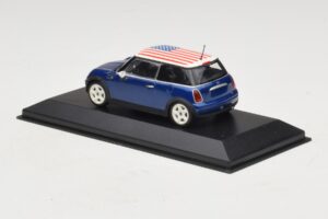 Mini Cooper S R53 Blau Mit Amerikanischer Flagge Minichamps 1:43 MINI014 Metall — Bild 3 von 5