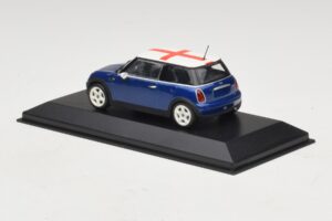 Mini Cooper S R53 Blau Mit Englischer Flagge Minichamps 1:43 MINI012 Metall — Bild 3 von 5