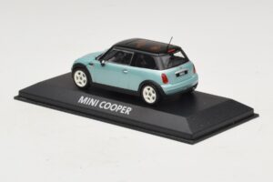 Mini Cooper S R53 Hellblau Metallic Mit Schwarzem Dach Minichamps 1:43 MINI030 Metall — Bild 3 von 4