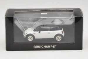 Mini Cooper S R53 Weiß Mit Schwarzem Dach Minichamps 1:43 MINI027 Metall — Bild 4 von 4
