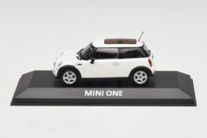 Mini Cooper S R53 Weiß Mit Panoramadach Minichamps 1:43 MINI020 Metall