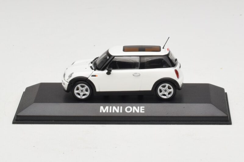 Mini Cooper S R53 Weiß Mit Panoramadach Minichamps 1:43 MINI020 Metall