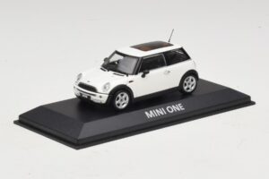 Mini Cooper S R53 Weiß Mit Panoramadach Minichamps 1:43 MINI020 Metall — Bild 2 von 5