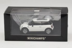 Mini Cooper S R53 Weiß Mit Panoramadach Minichamps 1:43 MINI020 Metall — Bild 5 von 5