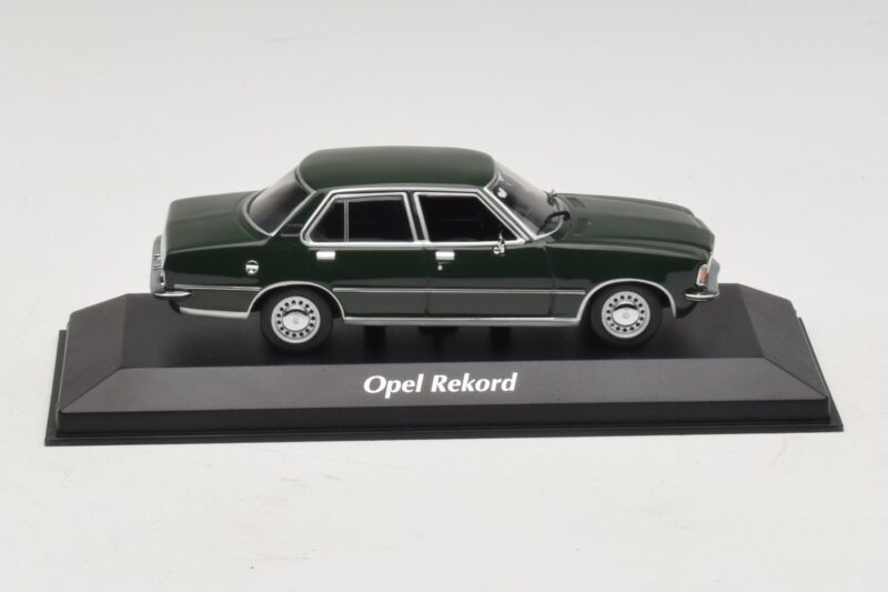 Opel Rekord D Dunkelgrün Maxichamps 1:43 940044001 Metall