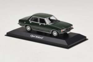 Opel Rekord D Dunkelgrün Maxichamps 1:43 940044001 Metall — Bild 3 von 5