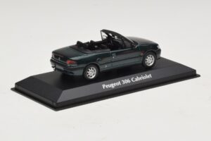 Peugeot 306 Cabriolet Grün Metallic Maxichamps 1:43 940112833 Metall — Bild 2 von 5