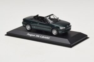Peugeot 306 Cabriolet Grün Metallic Maxichamps 1:43 940112833 Metall — Bild 3 von 5