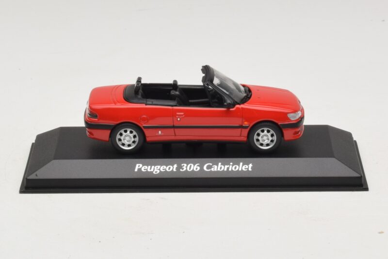 Peugeot 306 Cabriolet Rot Maxichamps 1:43 940112830 Metall