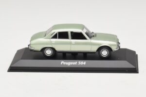 Peugeot 504 Hellgrün Metallic Maxichamps 1:43 940112501 Metall