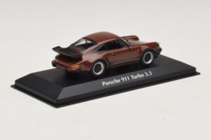 Porsche 911 930 Turbo 3.3 Braun Maxichamps 1:43 940069001 Metall — Bild 2 von 5