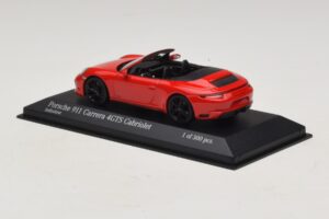 Porsche 911 991.1 Carrera 4 GTS Cabriolet Rot Minichamps 1:43 410067330 Metall — Bild 3 von 5
