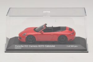 Porsche 911 991.1 Carrera 4 GTS Cabriolet Rot Minichamps 1:43 410067330 Metall — Bild 4 von 5