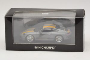Porsche 911 991.1 R Grau Minichamps 1:43 410066232 Metall — Bild 5 von 5
