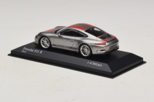 Porsche 911 991.1 R Silber Mit Orangen Streifen Minichamps 1:43 410066222 Metall — Bild 3 von 5