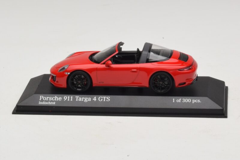 Porsche 911 991.1 Targa 4 GTS Rot Minichamps 1:43 Porsche 911 991.1 Targa 4 GTS Rot Minichamps 1:43 410067340 Metall
