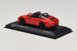 Porsche 911 991.1 Targa 4 GTS Rot Minichamps 1:43 410067340 Metall — Bild 3 von 5