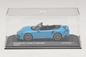 Porsche 911 991.1 Turbo S Cabriolet Blau Minichamps 1:43 410067182 Metall — Bild 4 von 5