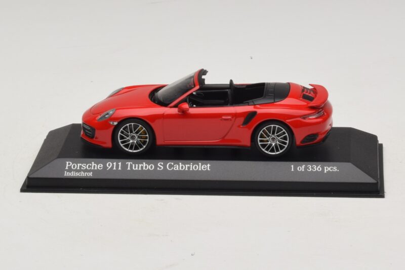 Porsche 911 991.1 Turbo S Cabriolet Rot Minichamps 1:43 410067180 Metall