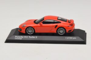 Porsche 911 991.1 Turbo S Orange Minichamps 1:43 410067171 Metall