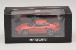 Porsche 911 991.1 Turbo S Orange Minichamps 1:43 410067171 Metall — Bild 5 von 5