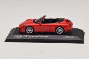 Porsche 911 991.2 Carrera 4 Cabriolet Rot Minichamps 1:43 410067230 Metall