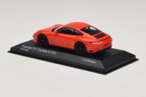 Porsche 911 991.2 Carrera 4 GTS Orange Minichamps 1:43 410067321 Metall — Bild 3 von 5