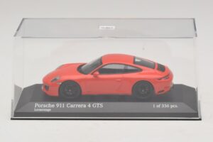 Porsche 911 991.2 Carrera 4 GTS Orange Minichamps 1:43 410067321 Metall — Bild 4 von 5