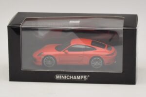 Porsche 911 991.2 Carrera 4S Orange Minichamps 1:43 410067241 Metall — Bild 5 von 5