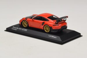 Porsche 911 991.2 GT2 RS Orange Minichamps 1:43 410067229 Metall — Bild 3 von 5