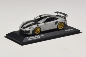 Porsche 911 991.2 GT2 RS Weissach Package Chalk Minichamps 1:43 410067220 Metall — Bild 2 von 5