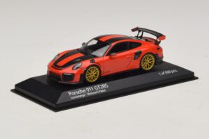 Porsche 911 991.2 GT2 RS Weissach Package Orange Minichamps 1:43 410067224 Metall — Bild 2 von 5