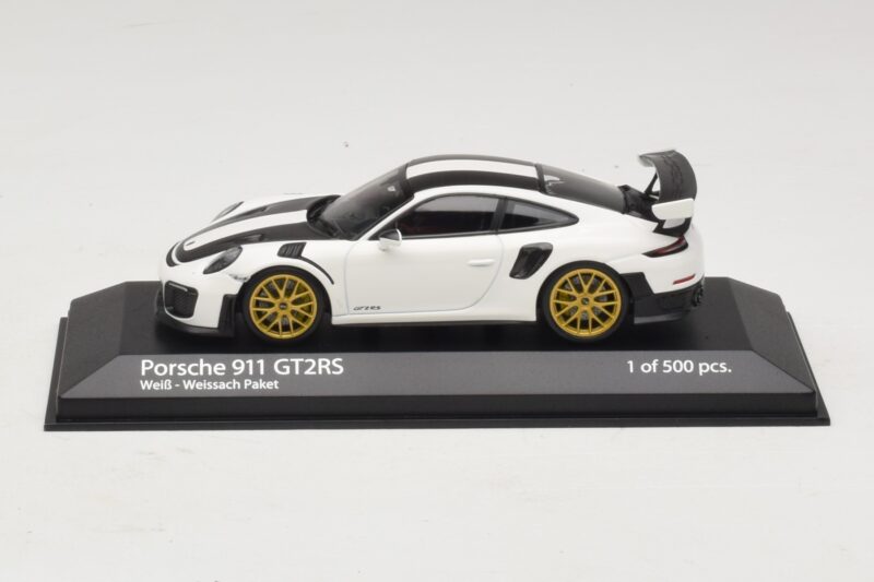 Porsche 911 991.2 GT2 RS Weissach Package Weiß Minichamps 1:43 410067222 Metall