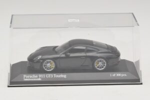 Porsche 911 991.2 GT3 Touring Schwarz Metallic Minichamps 1:43 410067424 Metall — Bild 4 von 5