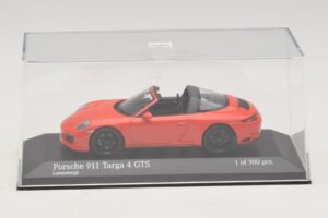Porsche 911 991 Targa 4 GTS Orange Minichamps 1:43 410067341 Metall — Bild 4 von 5
