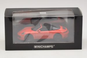 Porsche 911 991 Targa 4 GTS Orange Minichamps 1:43 410067341 Metall — Bild 5 von 5