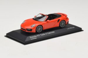 Porsche 911 991 Turbo S Cabriolet Orange Minichamps 1:43 410067181 Metall — Bild 2 von 5
