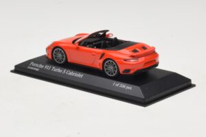 Porsche 911 991 Turbo S Cabriolet Orange Minichamps 1:43 410067181 Metall — Bild 3 von 5