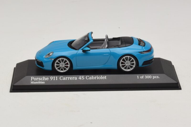 Porsche 911 992 Carrera 4S Cabriolet Blau Minichamps 1:43 410069332 Metall