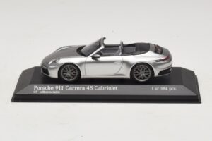 Porsche 911 992 Carrera 4S Cabriolet Silber Minichamps 1:43 410069330 Metall
