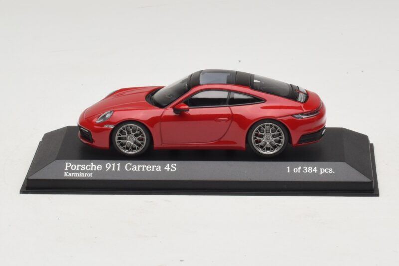Porsche 911 992 Carrera 4S Rot Minichamps 1:43 410069321 Metall