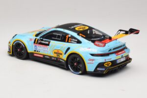 Porsche 911 992 Rally GT #1 C. Cherain / D. Withers Rallye de Wallonie 2025 IXO 1:18 18RMC254 Metall — Bild 5 von 6