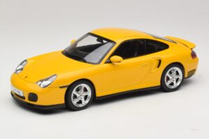 Porsche 911 996 Turbo Gelb KK-Scale 1:18 Porsche 911 996 Turbo Gelb KK-Scale 1:18 KKDC181473 Metall