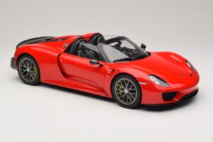 Porsche 918 Spyder Weissach Package Guards Red AUTOart 1:12 12122 Metall — Bild 6 von 8
