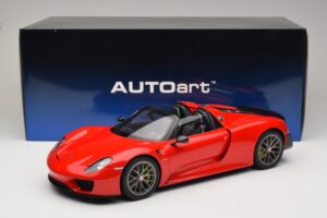 Porsche 918 Spyder Weissach Package Guards Red AUTOart 1:12 12122 Metall — Bild 8 von 8