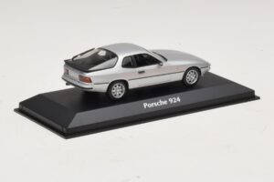Porsche 924 Silber Maxichamps 1:43 940062120 Metall — Bild 2 von 5