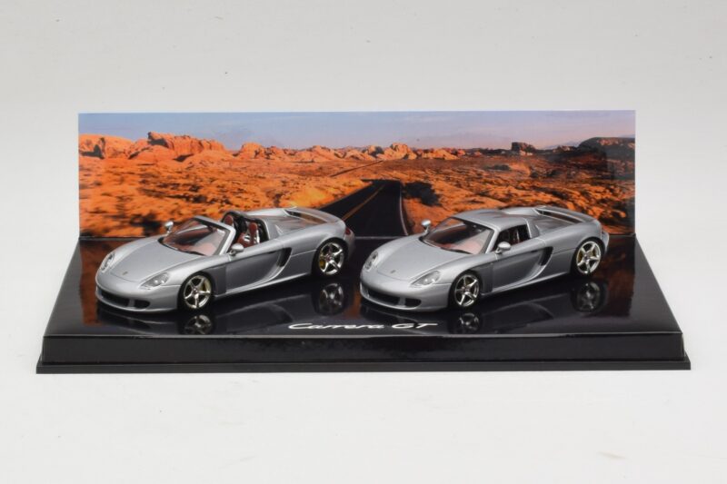 Porsche Carrera GT Spider & Coupé Set Silber Minichamps 1:43 Porsche Carrera GT Spider & Coupé Set Silber Minichamps 1:43 WAP02010314 Metall
