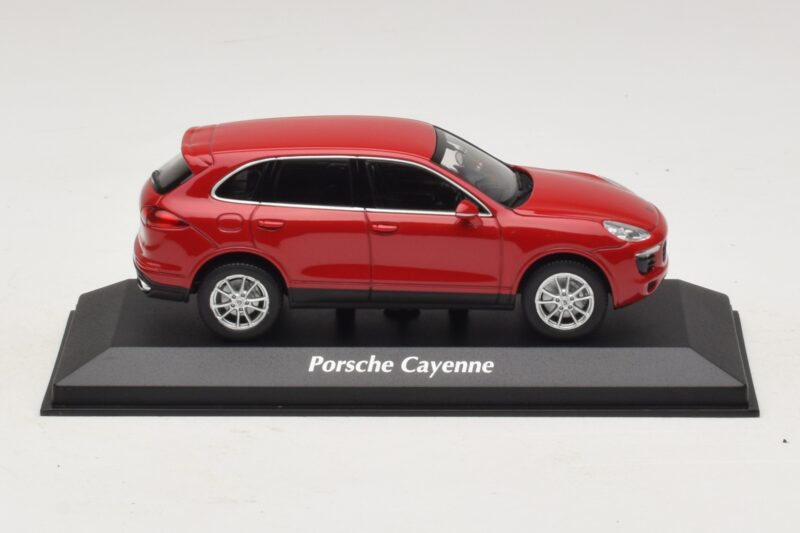 Porsche Cayenne 958 Rot Maxichamps 1:43 940063200 Metall