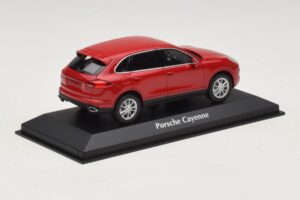 Porsche Cayenne 958 Rot Maxichamps 1:43 940063200 Metall — Bild 2 von 5