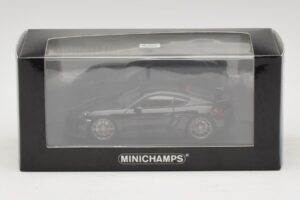 Porsche Cayman GT4 981 Black Metallic Minichamps 1:43 410066121 Metall — Bild 5 von 5